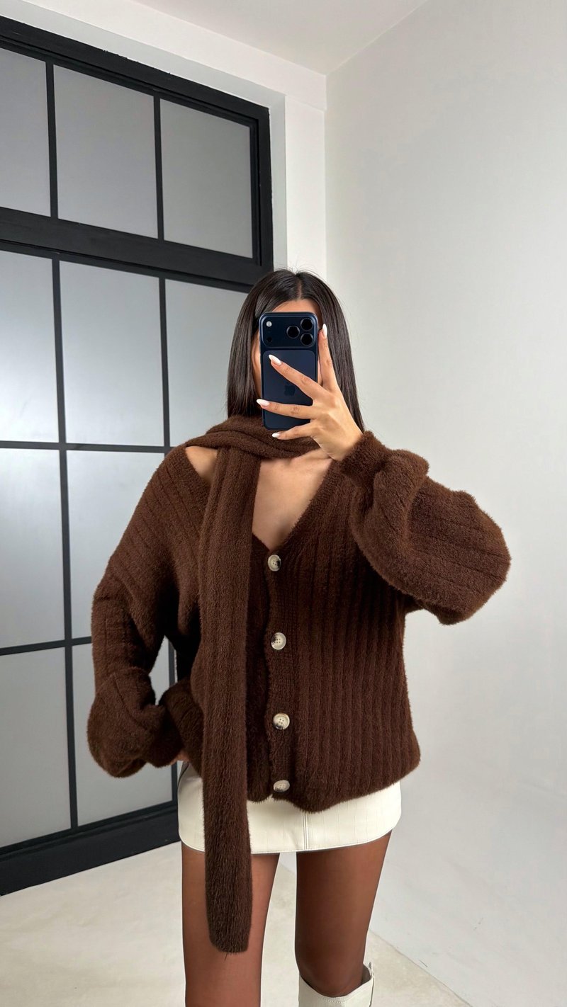Kahve Şal Detaylı Yumuşak Dokulu Triko Hırka GAUS-00650
