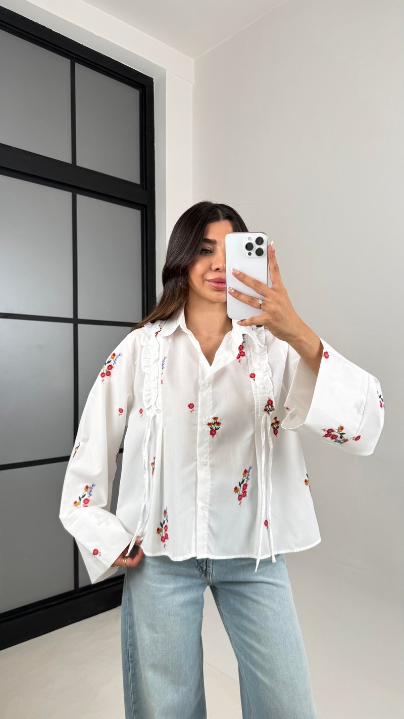 Beyaz Çiçek Nakışlı Premium Gömlek Gaus00567