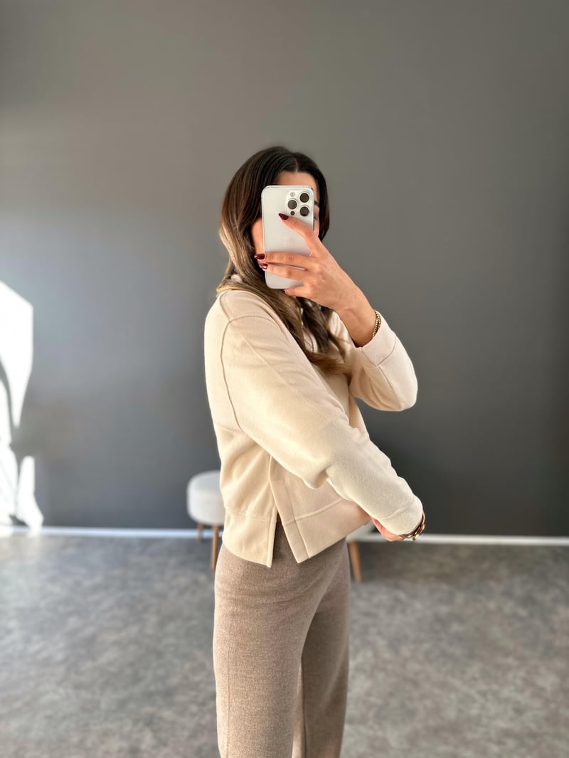 Bej Yumuşak Dokulu Sweat