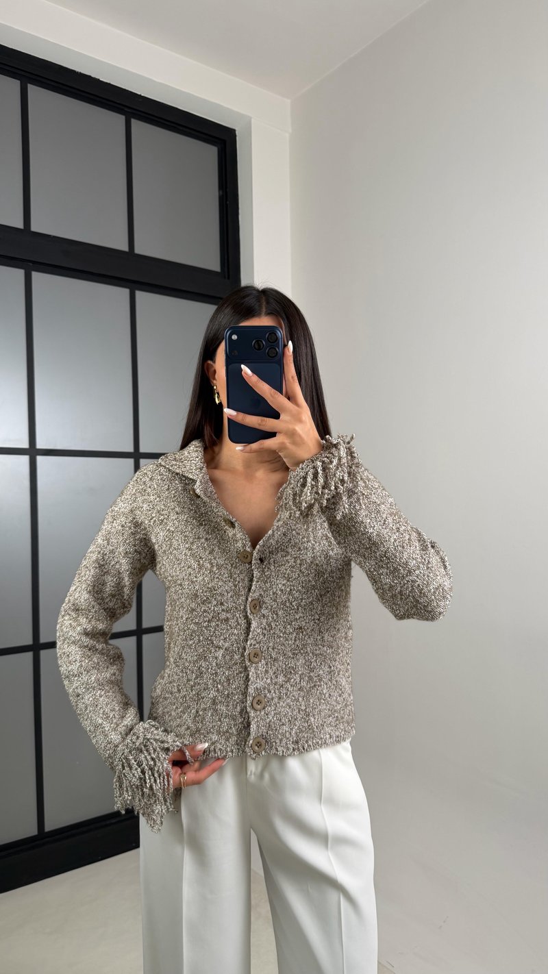 Vizon Kolu Püskül Detaylı Triko Hırka GAUS-00498