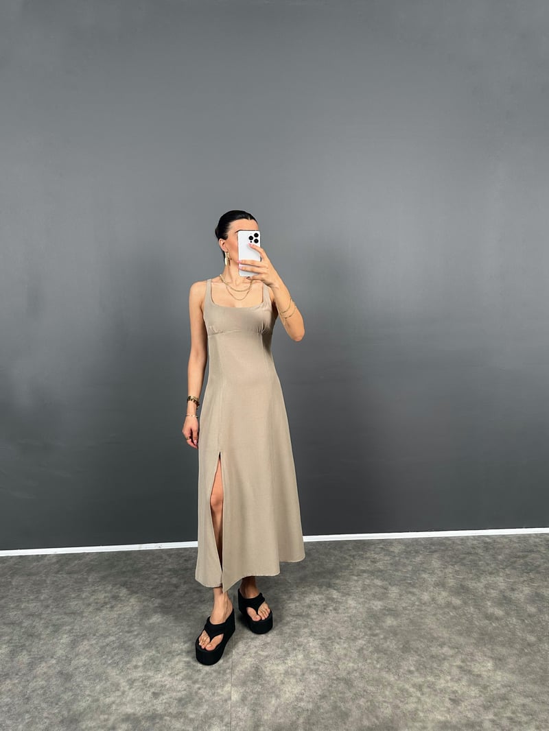  Uxor Vizon Askılı Yırtmaçlı Uzun ZR Model Keten Elbise