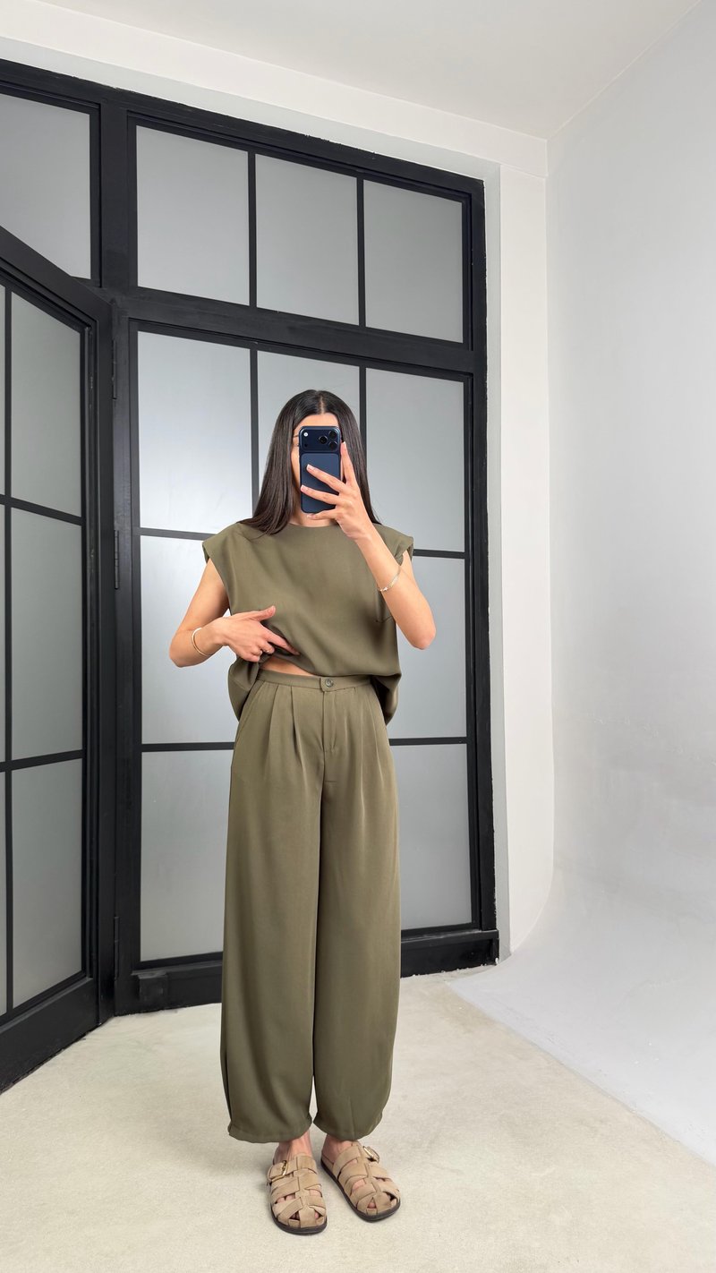 Yeşil Vatkalı Bluz Beli Lastikli Pantolon Krep Kumaş Takım GAUS-01485