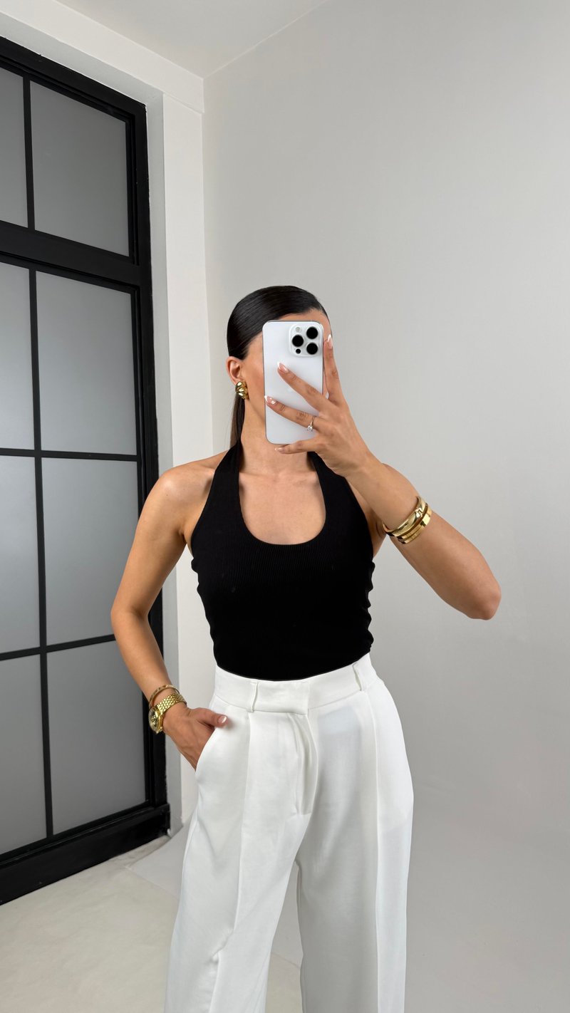 Siyah Boyundan Askılı Triko Crop Gaus00592