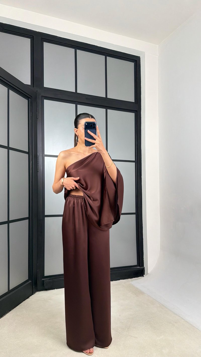 Kahve Yarasa Kol Bluz Beli Lastikli Pantolon Saten Takım GAUS-01528