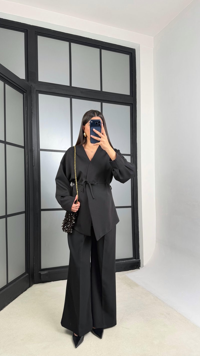 Siyah Belden Kuşaklı Ceket Beli Lastikli Pantolon İkili Takım GAUS-01206