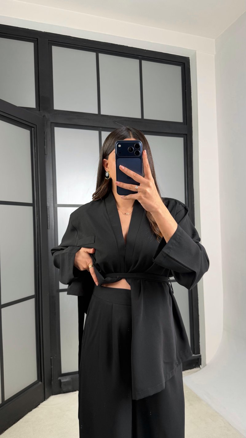 Siyah Vatkalı Düğme Detaylı Belden Kuşaklı Ceket Beli Lastikli Pantolon Tencel Takım GAUS-01195