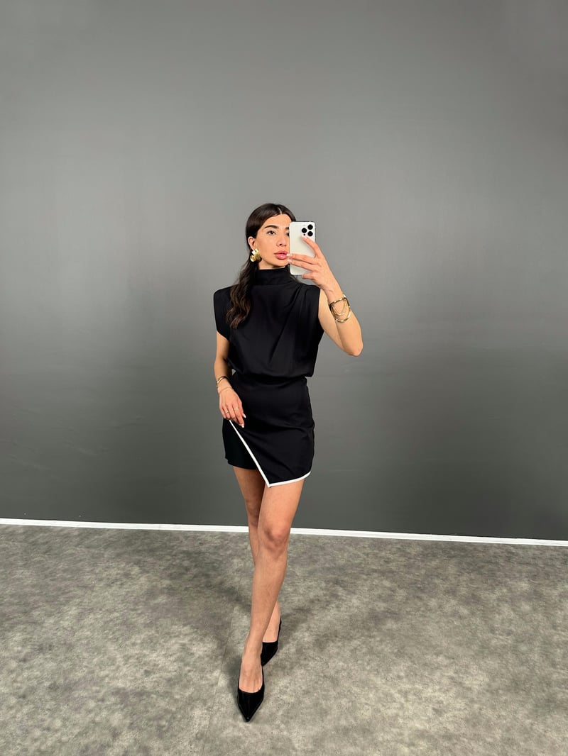 Loni Siyah Zr Model Sırt Dekolteli Tulum