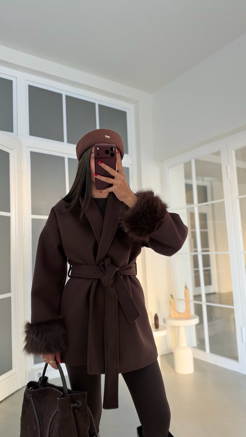 Kahve Astarlı Kolu Kürklü Kuşaklı Kaşe Kaban GAUS-02268