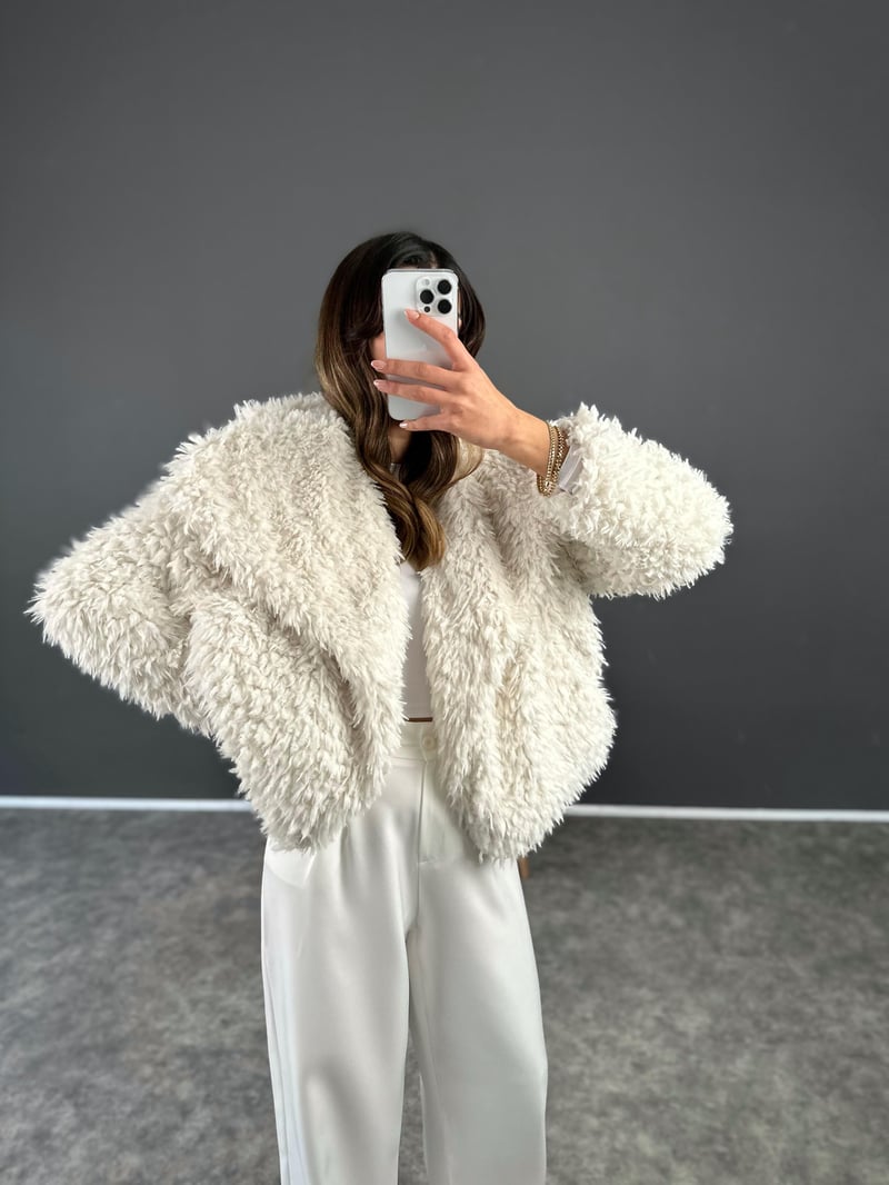Otilia Ekru Kürk Peluş 