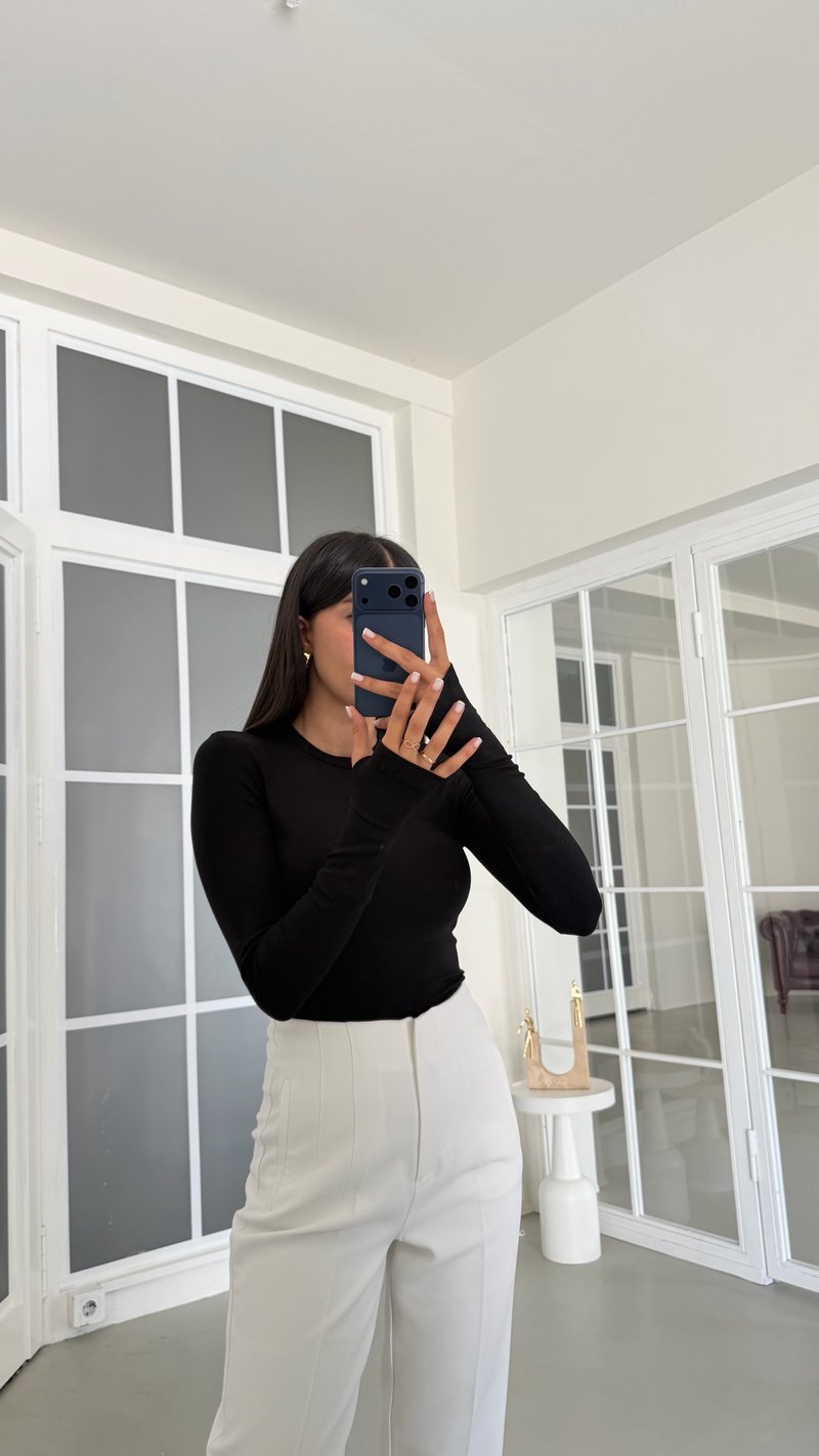 Siyah ZR Model Basic Parmak Geçirmeli Bluz GAUS-01991