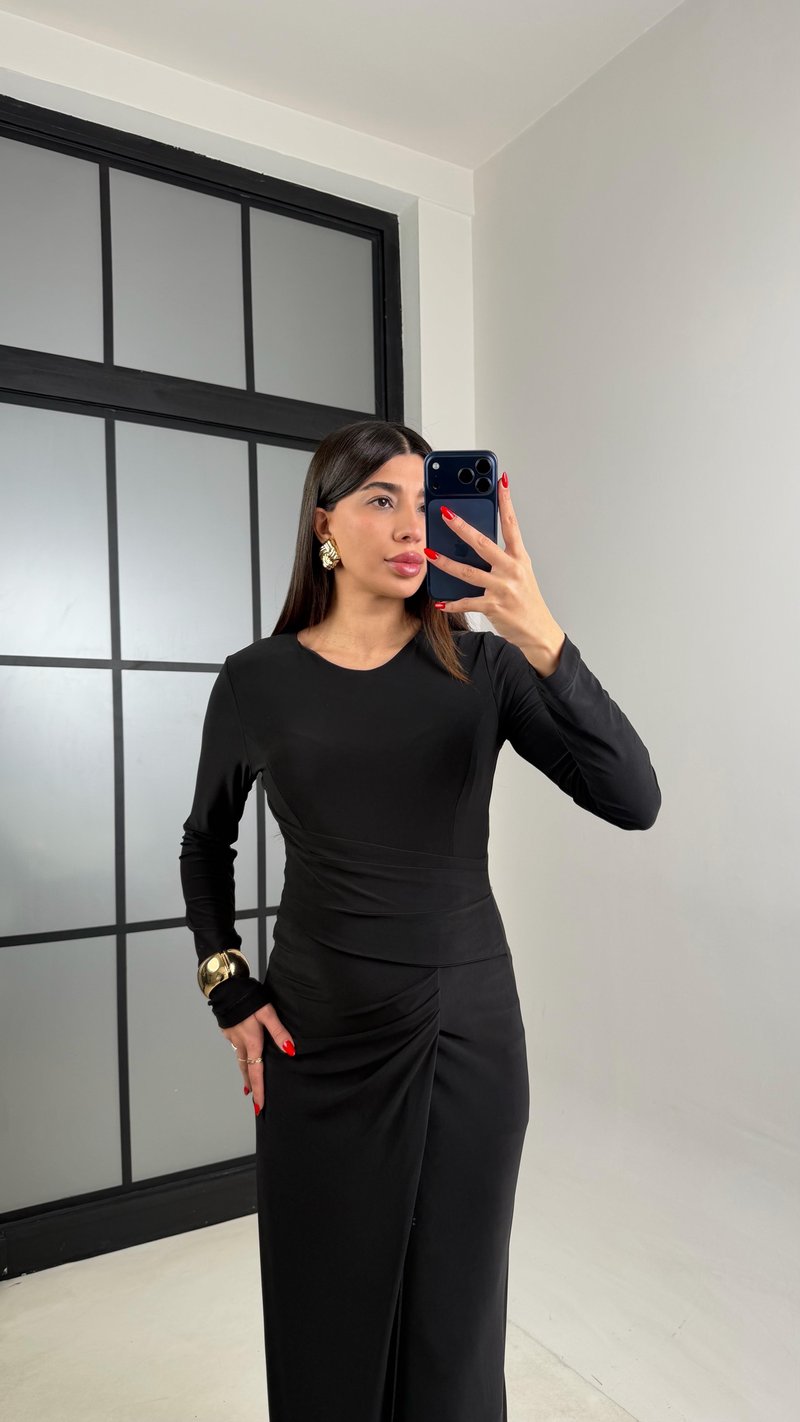 Siyah Yırtmaç Detaylı Astarlı Sandy Kumaş Elbise GAUS-00949