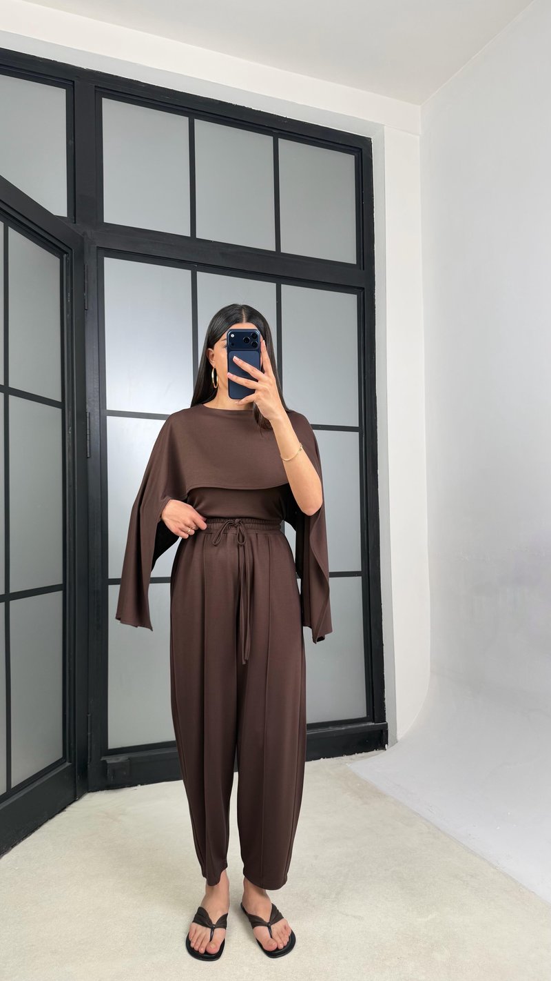 Acı Kahve Pelerin Detaylı Bluz Beli Lastikli Pantolon İkili Tasarım Modal Takım GAUS-01499