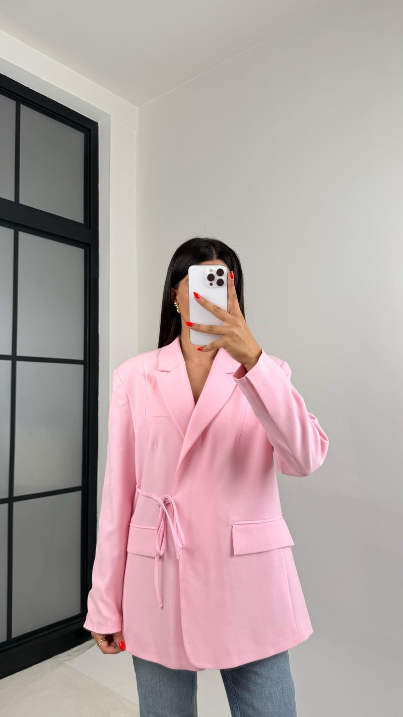Pembe Astarlı Vatkalı Önden Bağlama Detaylı  Blazer Ceket GAUS-0068