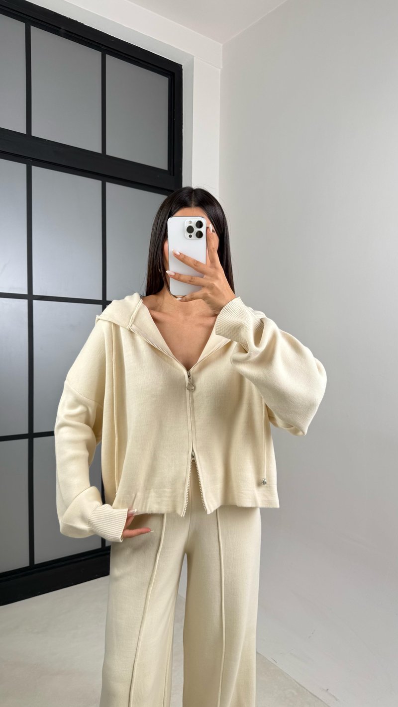 Ekru Kapüşonlu Hırka Beli Lastikli Pantolon İkili Triko Takım GAUS-00564