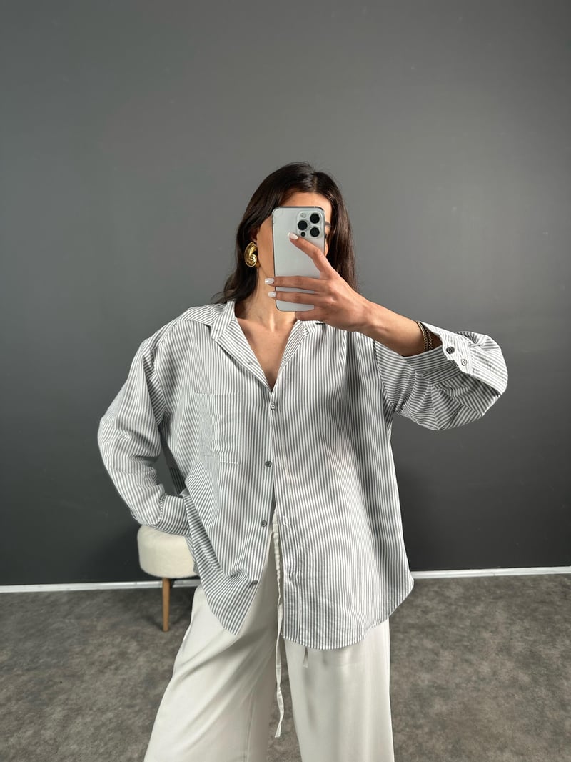 Sonho Siyah İnce Çizgili Oversize Gömlek