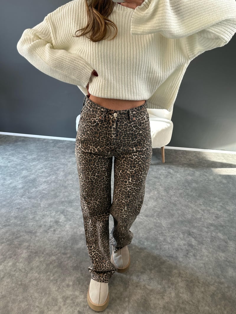 ZR Model Kesik Paça Leoparlı Denim Pantolon 