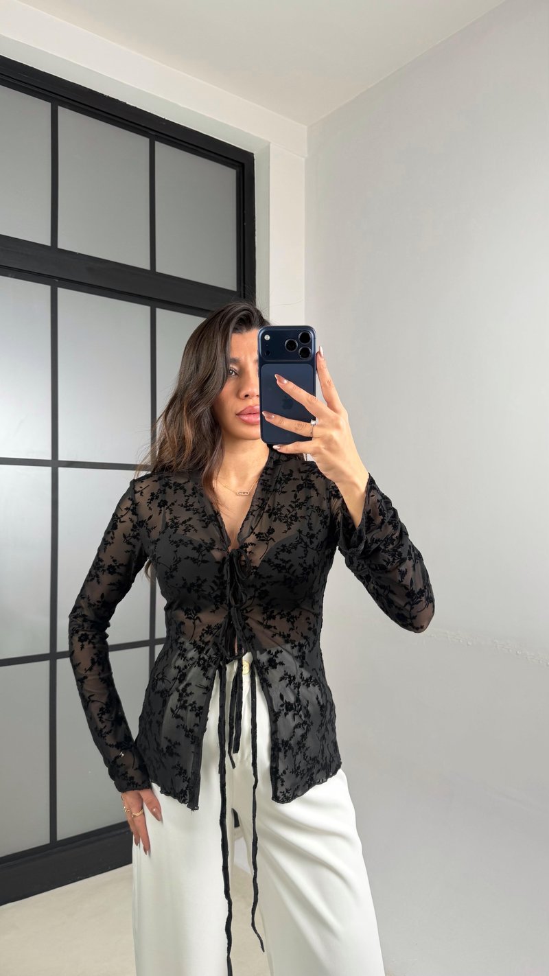 Siyah Transparan Önü Bağlamalı Bluz GAUS-01146
