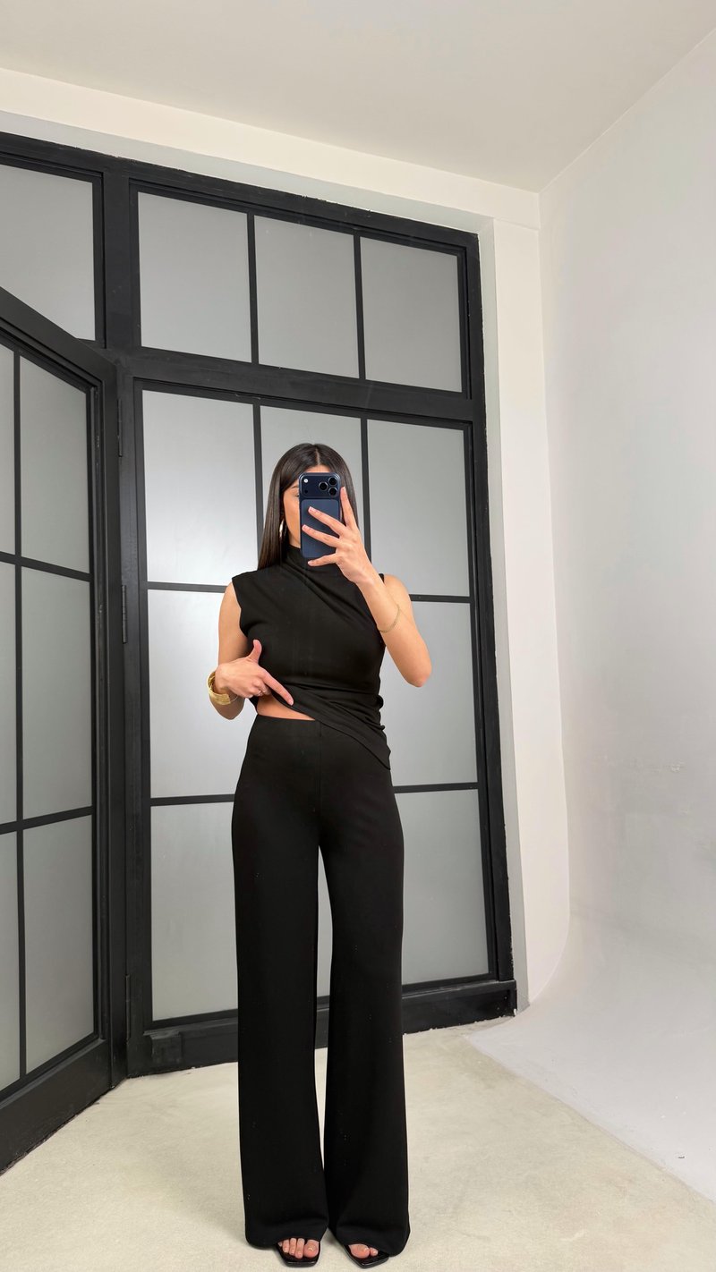 Siyah Sıfır Kol Bluz Beli Lastikli Pantolon Modal Takım GAUS-01348