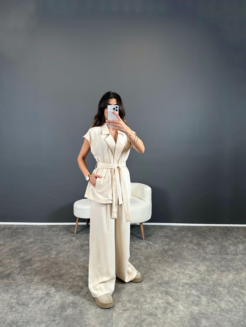 Liu Taş Zr Model Yelekli İkili Takım 
