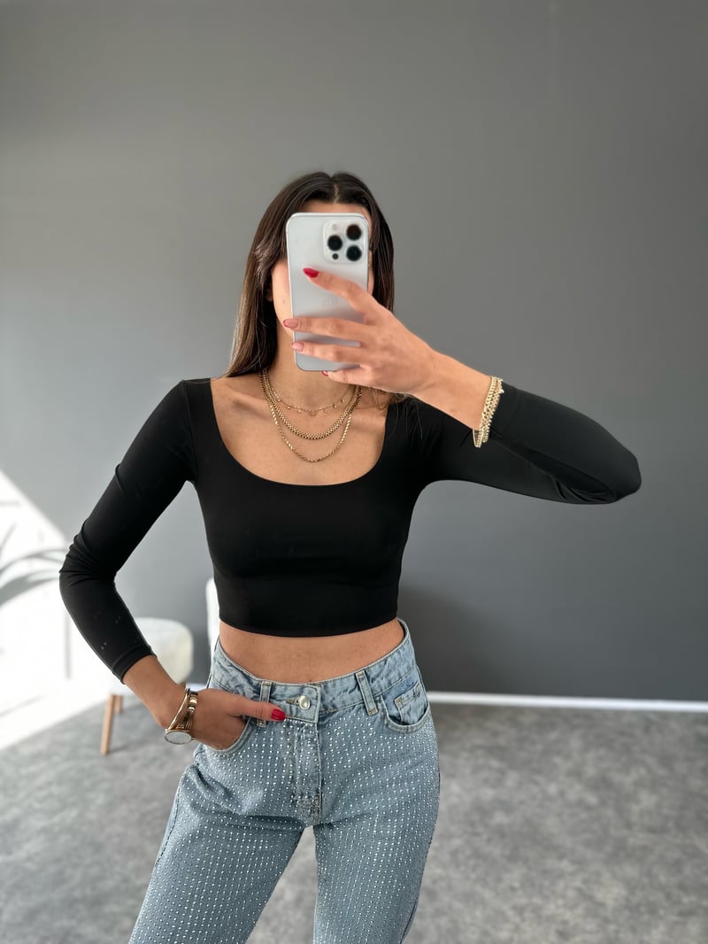 Rue Siyah Basic Crop 