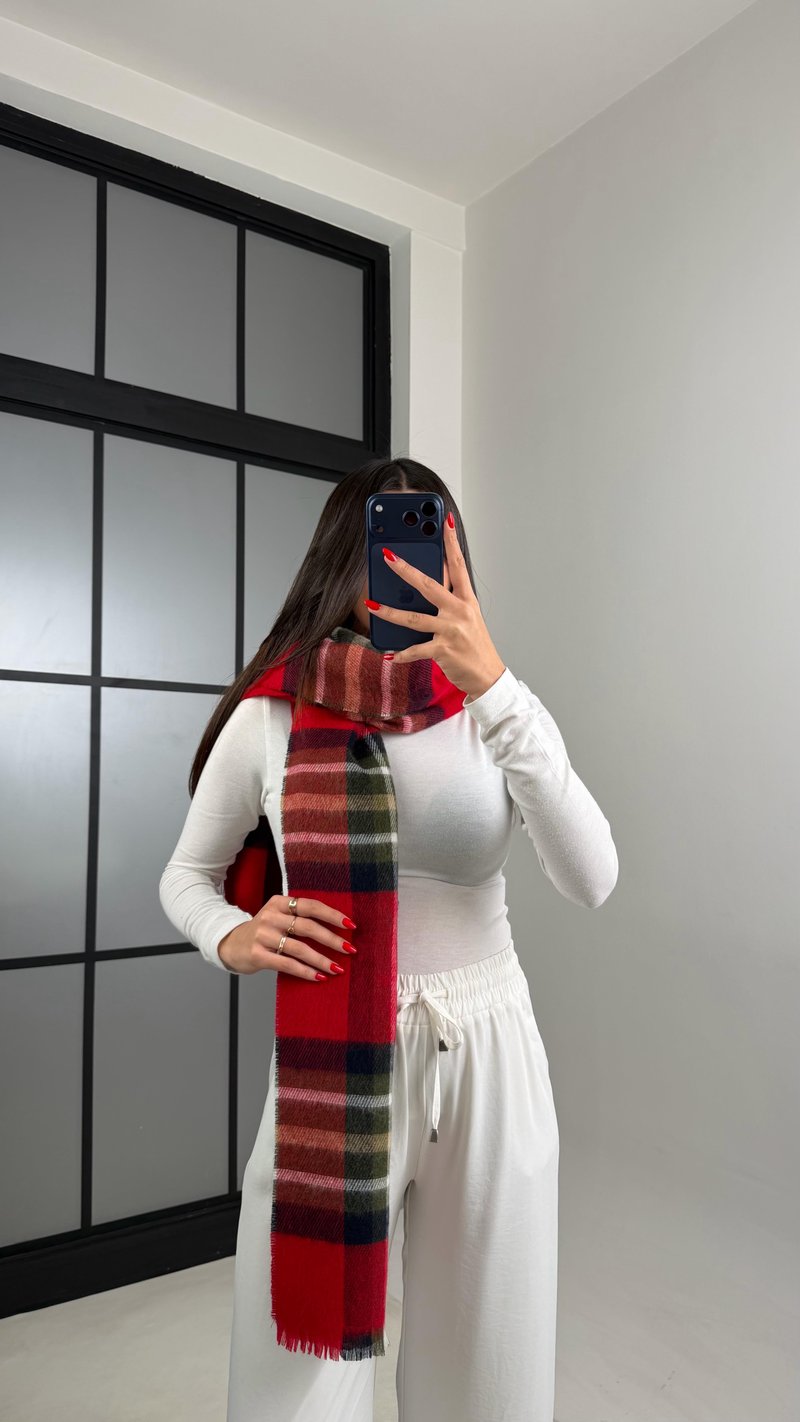 Kırmızı Yumuşak Dokulu Atkı GAUS-00946