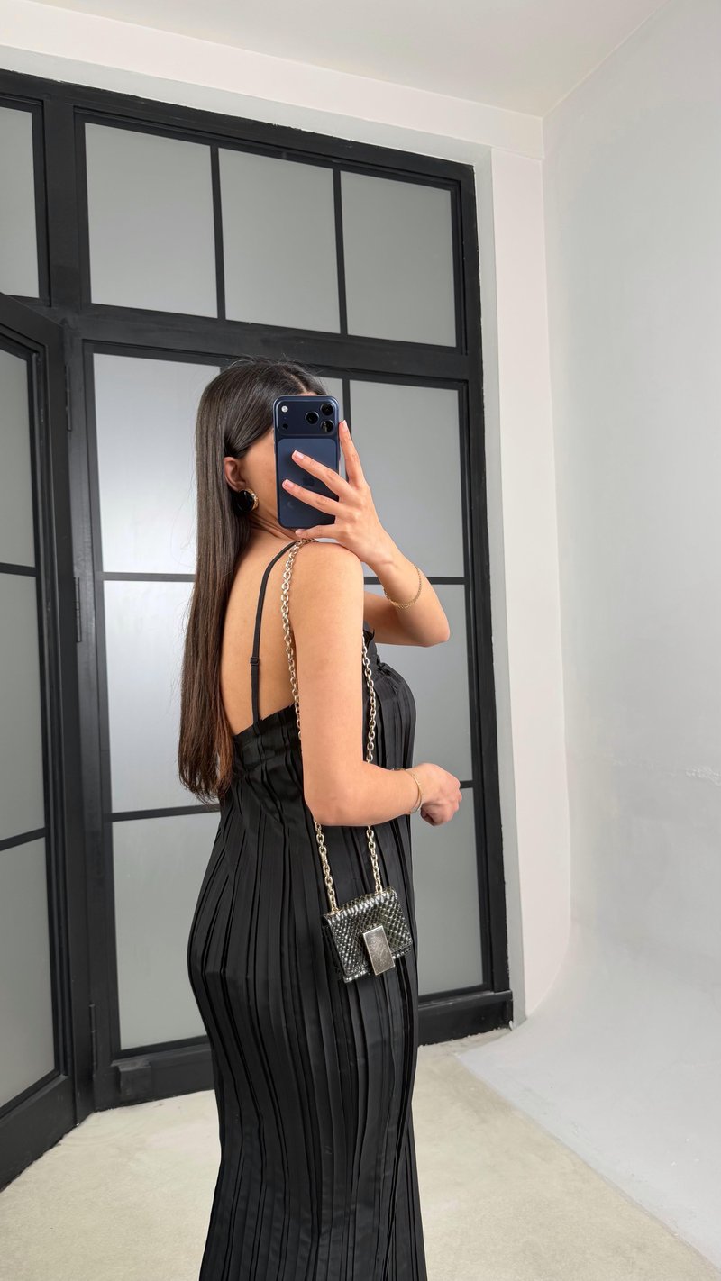Siyah Ayarlanabilir Askılı Piliseli ZR Model Elbise GAUS-01375