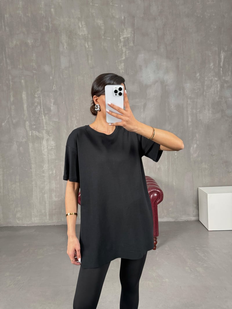 Siyah Yandan Yırtmaçlı Bisiklet Yaka Tshirt Gaus00045