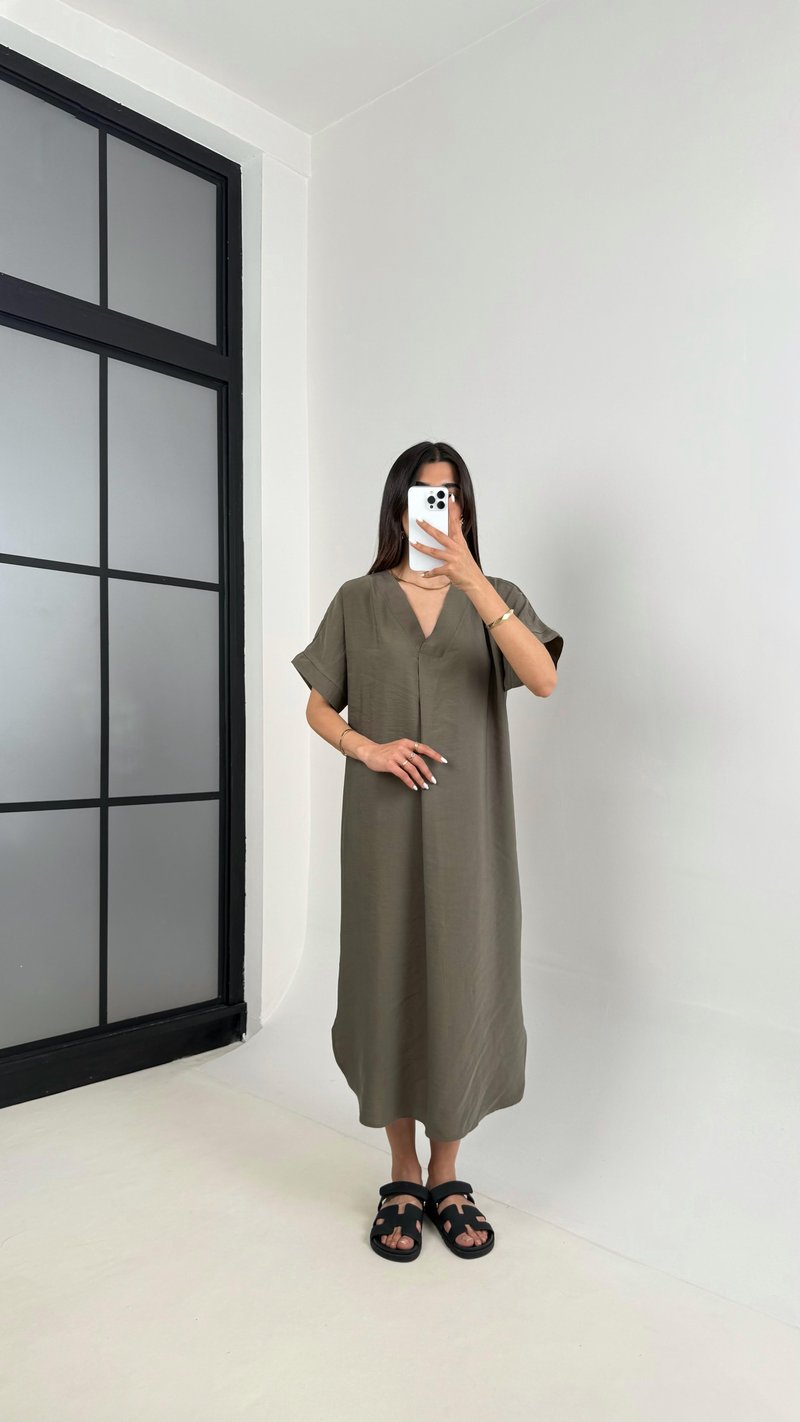 Haki V Yaka Tensel Kırışık Kumaş Basic Elbise Gaus00436 
