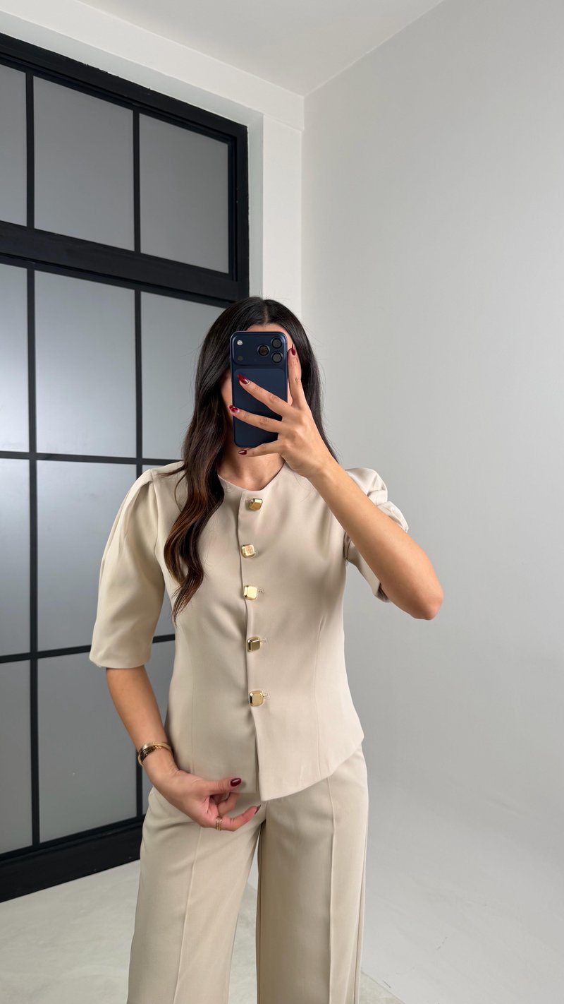 Taş Gold Düğmeli Balon Kol Ceket Beli Lastikli Pantolon Kumaş Takım GAUS-00748