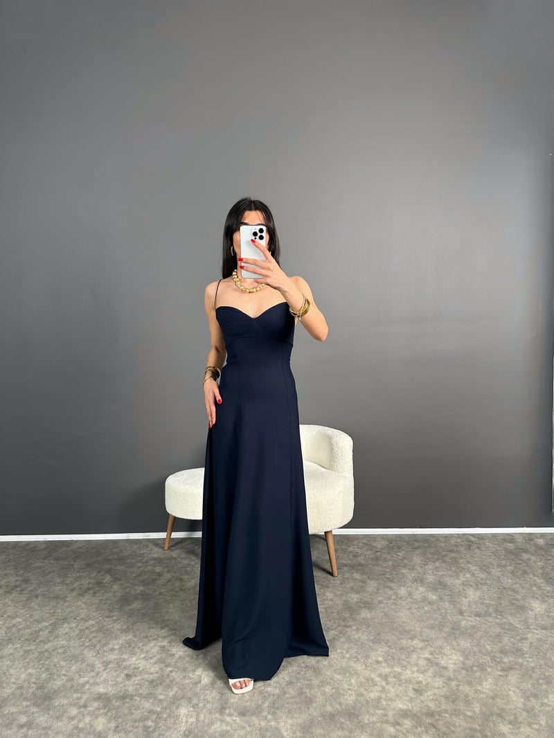 Atina Lacivert İp Askılı İspanyol Maxi Boy Elbise 