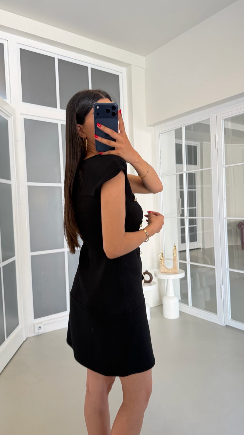 Siyah Vatkalı Düğmeli Elbise GAUS-01829