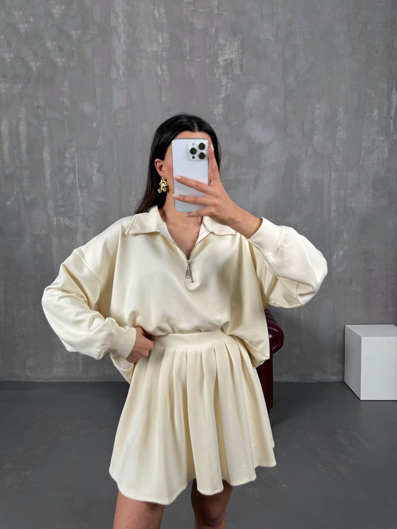 Mizu Krem Yaka Fermuarlı Sweat Pileli Şortlu Etek Modal Takım