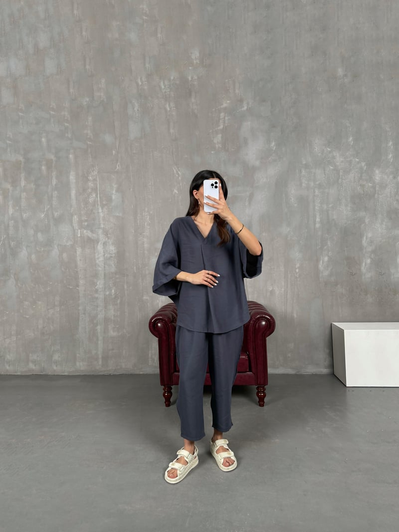 Anthracite V-Neck Sensual Wrinkled Fabric Set Gaus0003