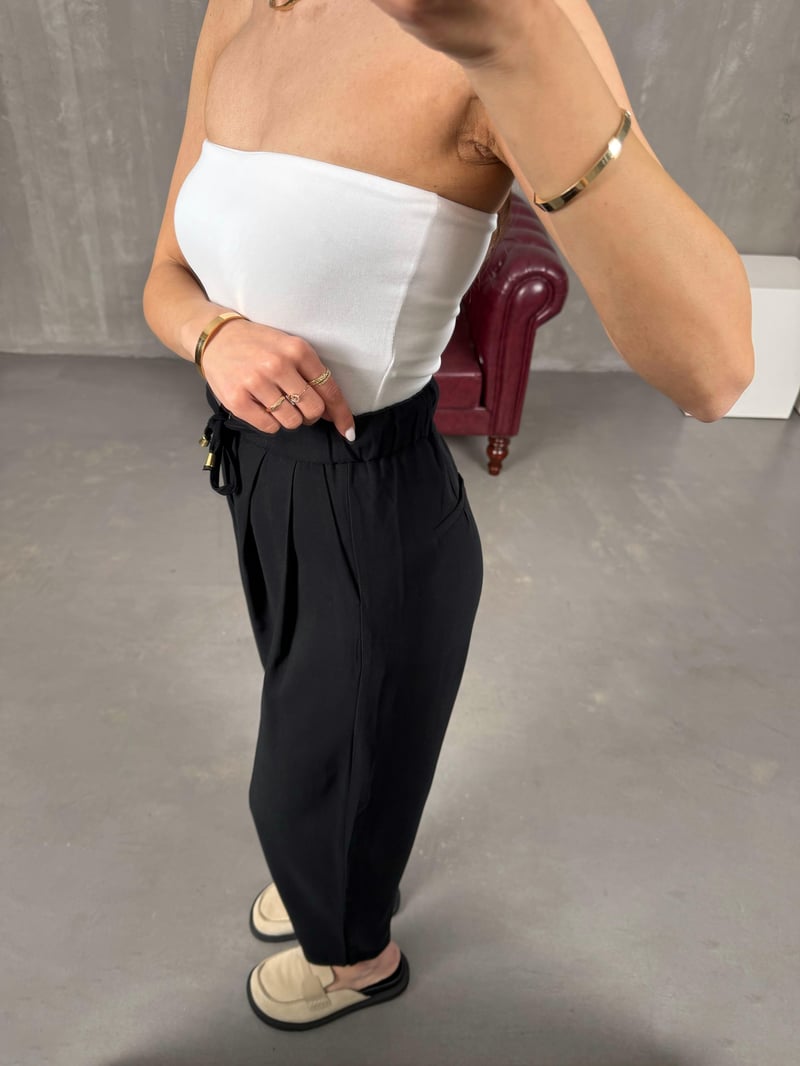 Vetra Siyah Önden Bağlama Detaylı Havuç Model Şalvar Pantolon