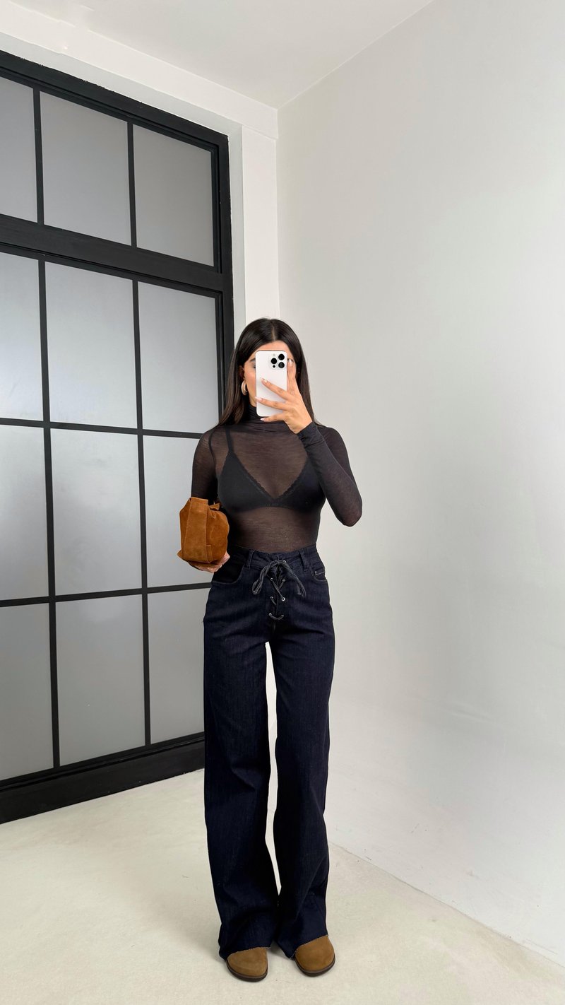 Lacivert Önü Bağlama Detaylı Kesik Paça Tasarım Likralı Denim Pantolon GAUS-00136