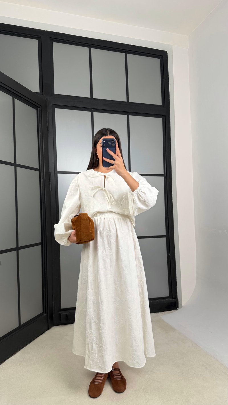 Ekru Çiçek Nakışlı Gömlek Beli Lastikli Etek Takım GAUS-01182