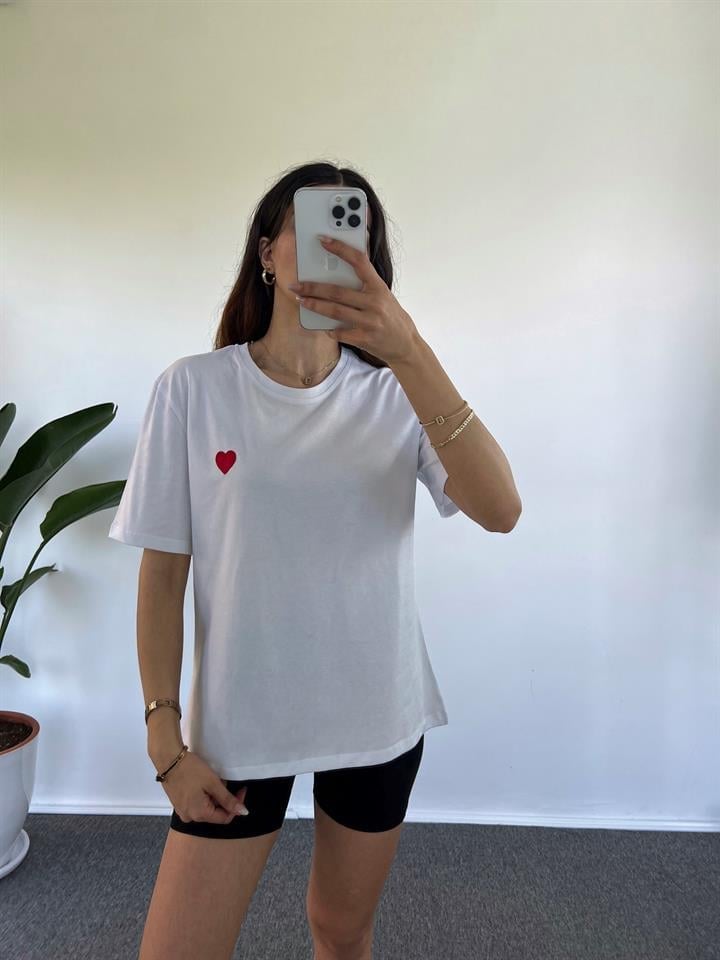 Beyaz Kalpli Tshirt