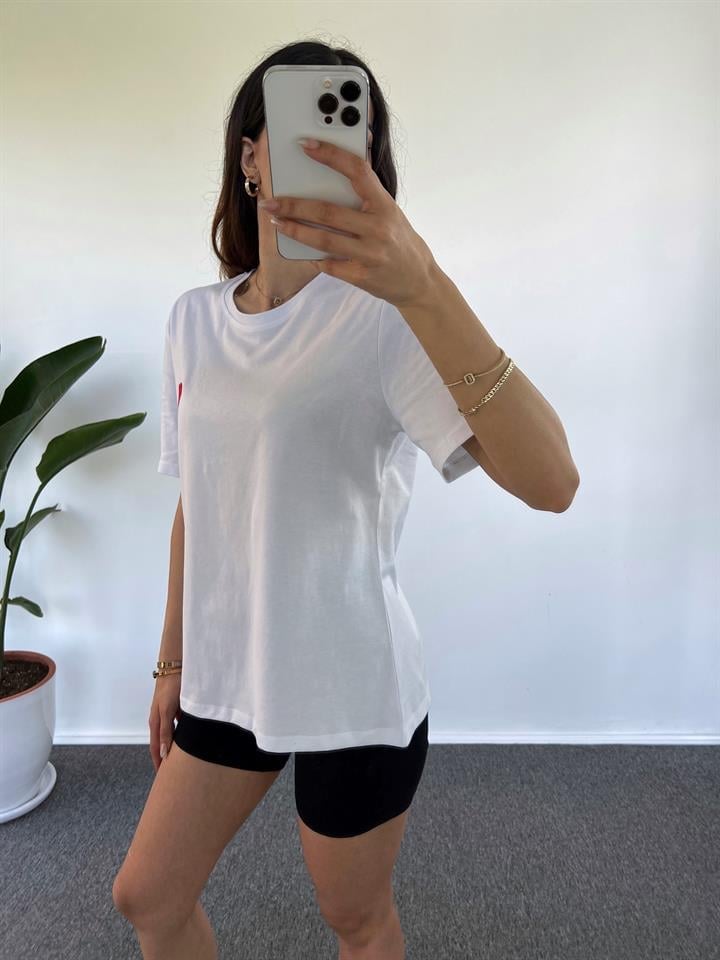 Beyaz Kalpli Tshirt