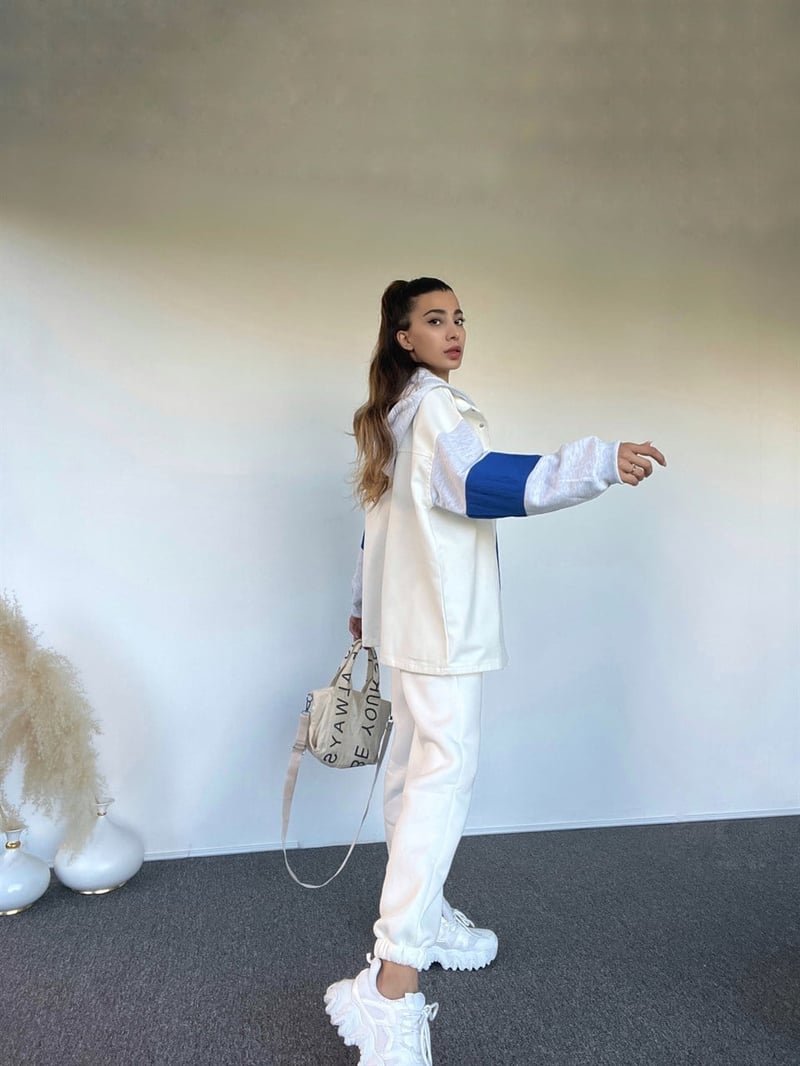 Beyaz Kapüşonlu Oversize Denim Ceket