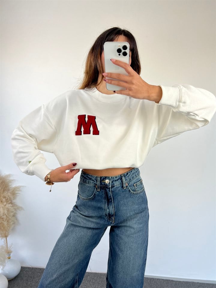 Beyaz M harfli Sweat 