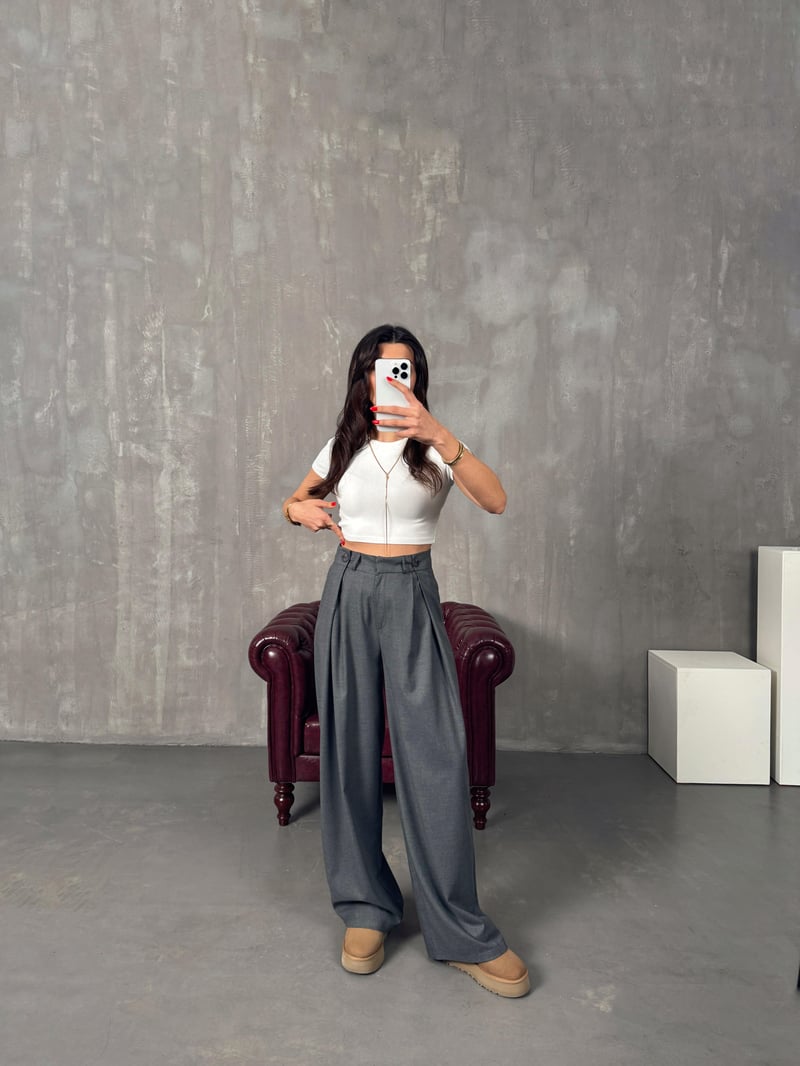 Frank Gri Önden Düğmeli Pileli Bol Poliviskon Pantolon