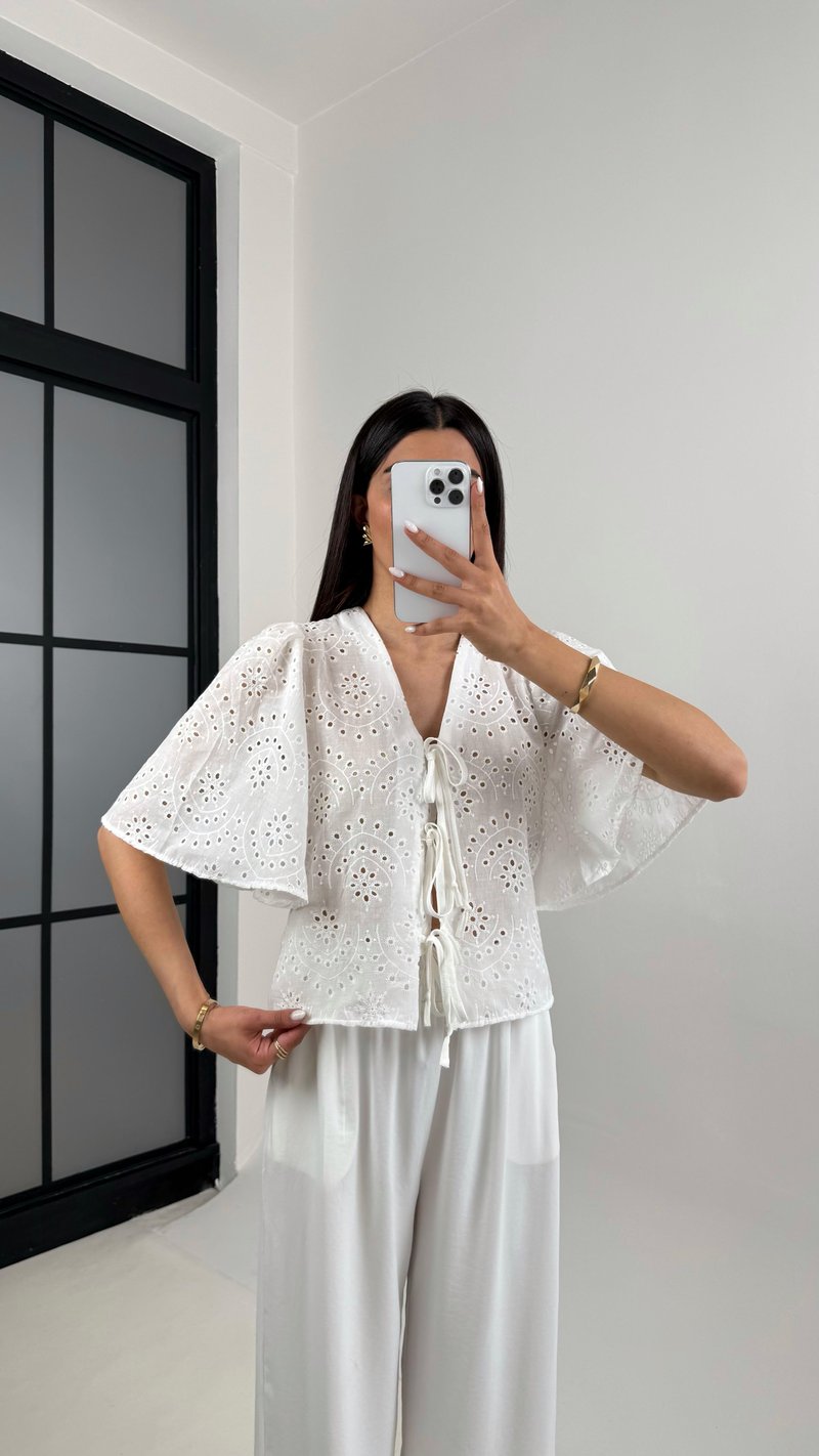 Beyaz Önü Bağlamalı Fisto Bluz Gaus00403