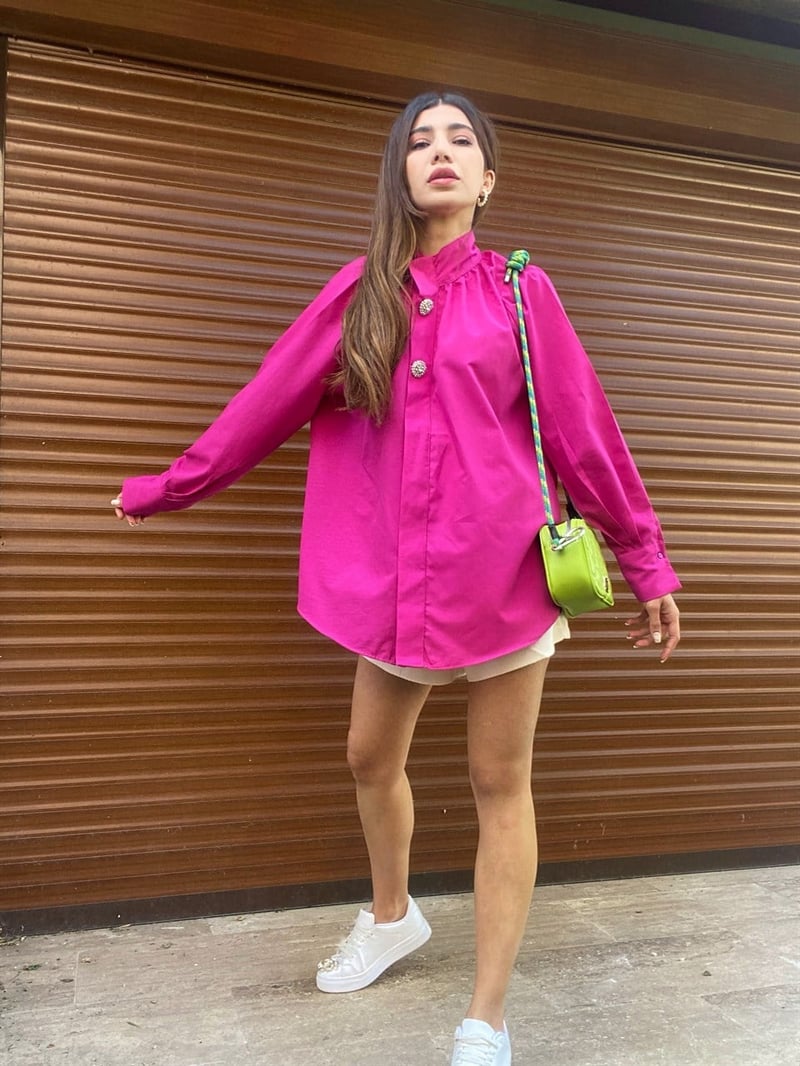 Broşlu Hakim Yaka Oversize Pembe Gömlek