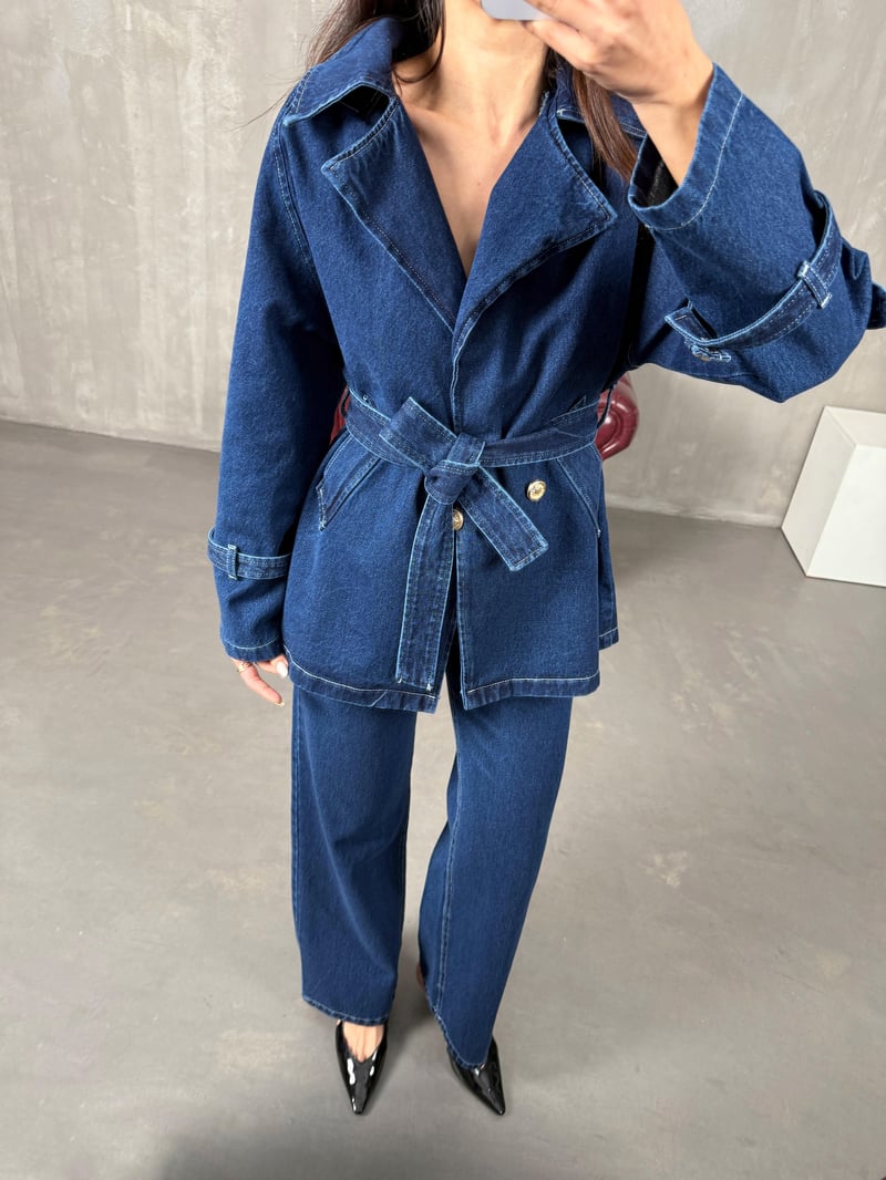 Benji Koyu Mavi Düğme Detaylı Kuşaklı Tasarım Denim Takım 