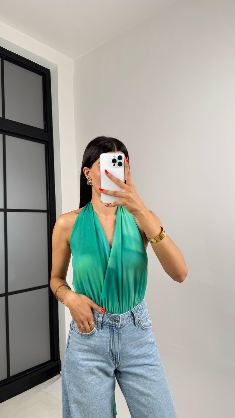 Yeşil Çapraz Askılı Dekolteli Premium Bodysuit GAUS-0022