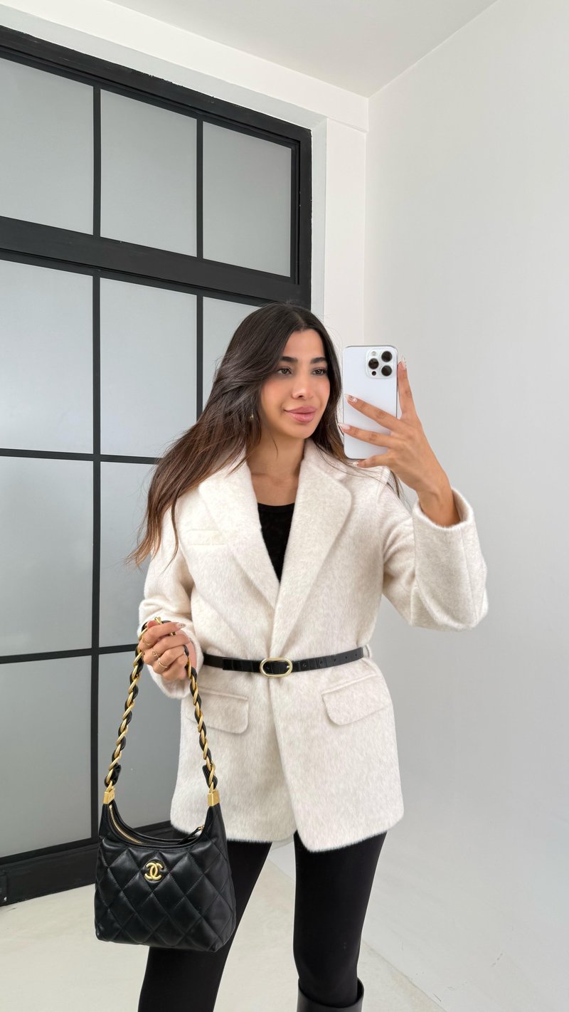 Ekru Astarlı Kemerli Peluş Tüylü Ceket GAUS-00131