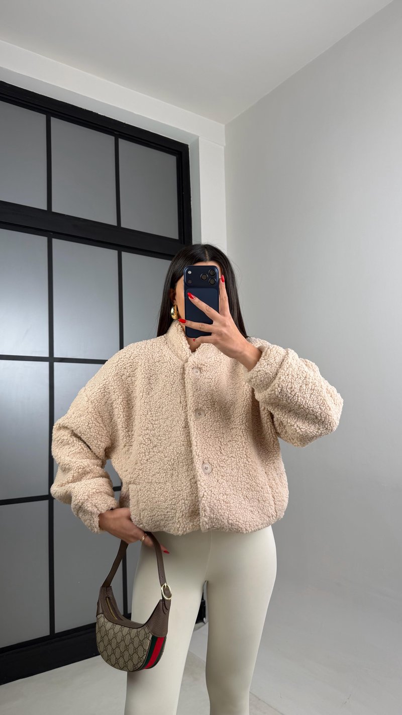 Bej Astarlı Düğmeli Peluş Ceket GAUS-01009