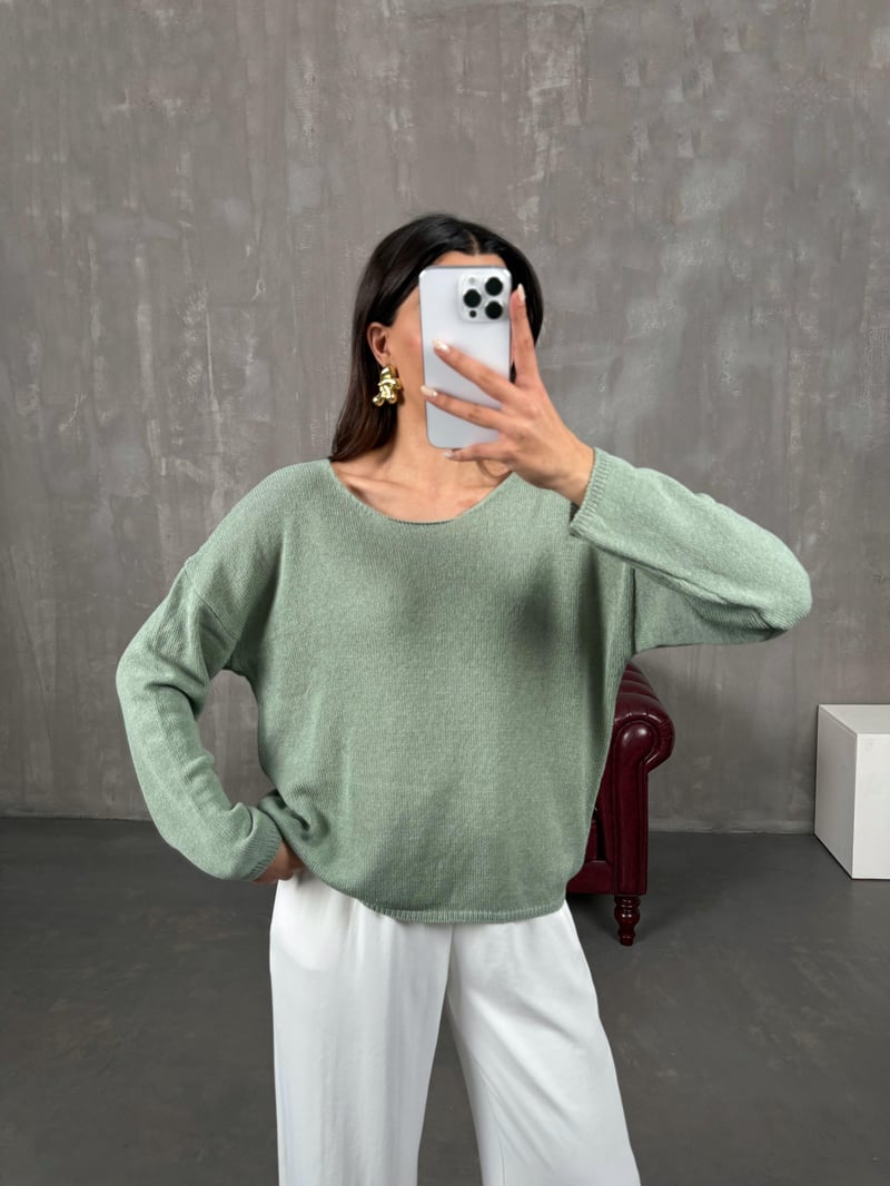 Mika Green Slightly Transparent Thin Knitwear