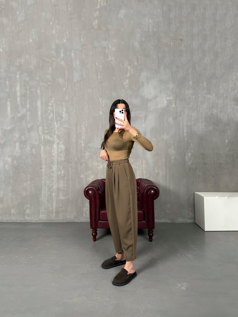 Dona Yağ Yeşili İthal Kumaş Beli Lastikli Jogger Pantolon