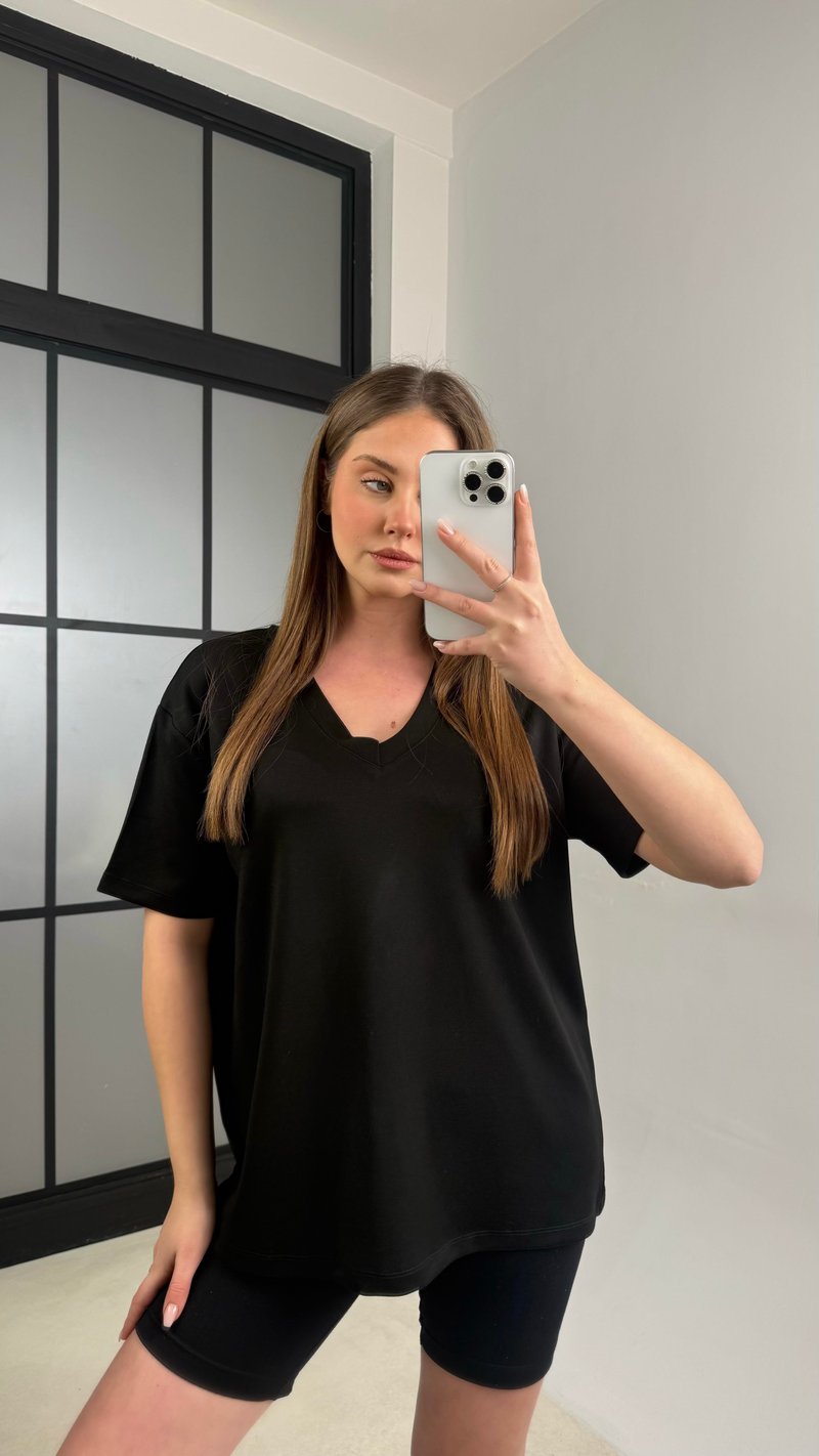 Siyah V Yaka Basic Tshirt GAUS-01131